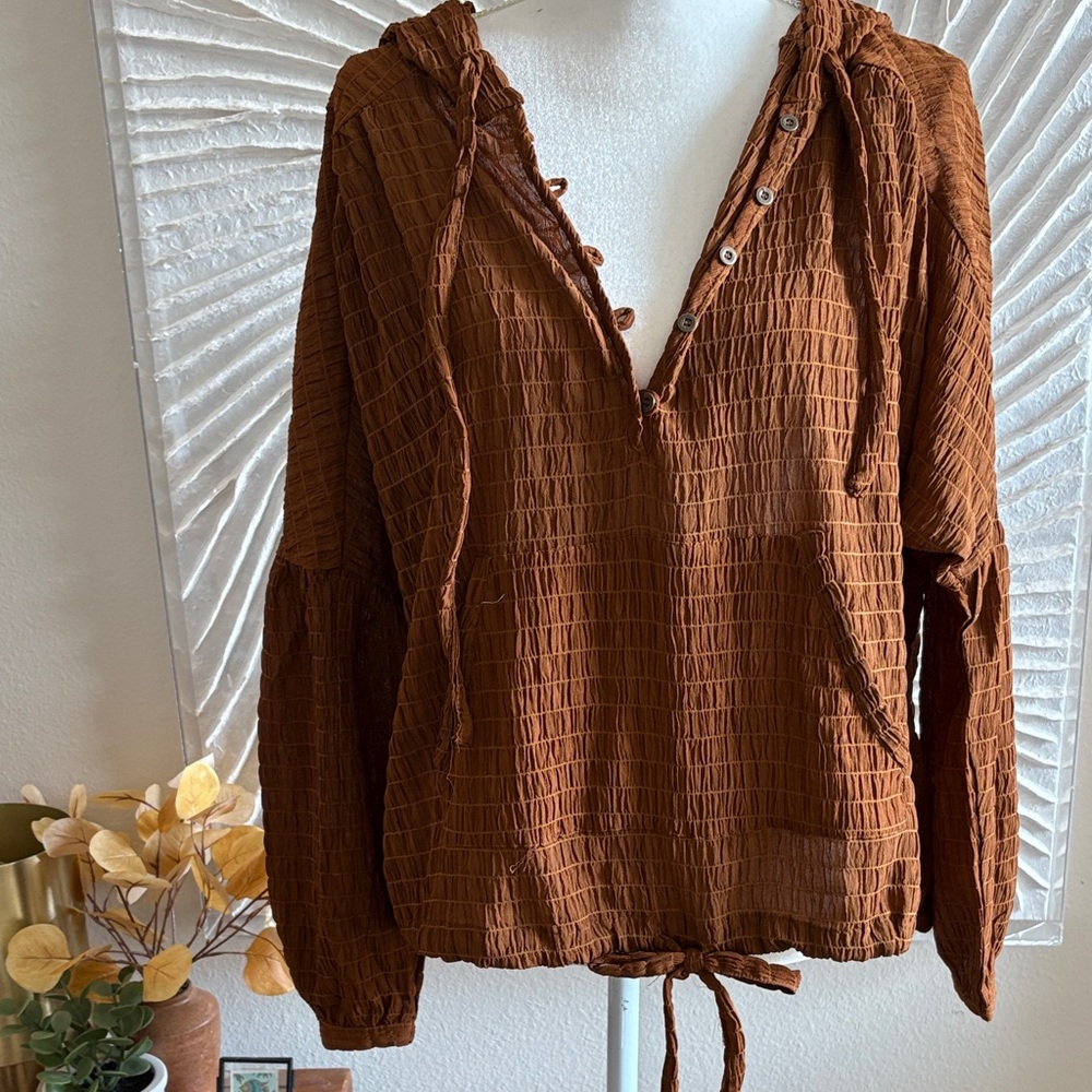 Cinnamon Smocked Button Up Hoodie Top - Picture 3 of 12